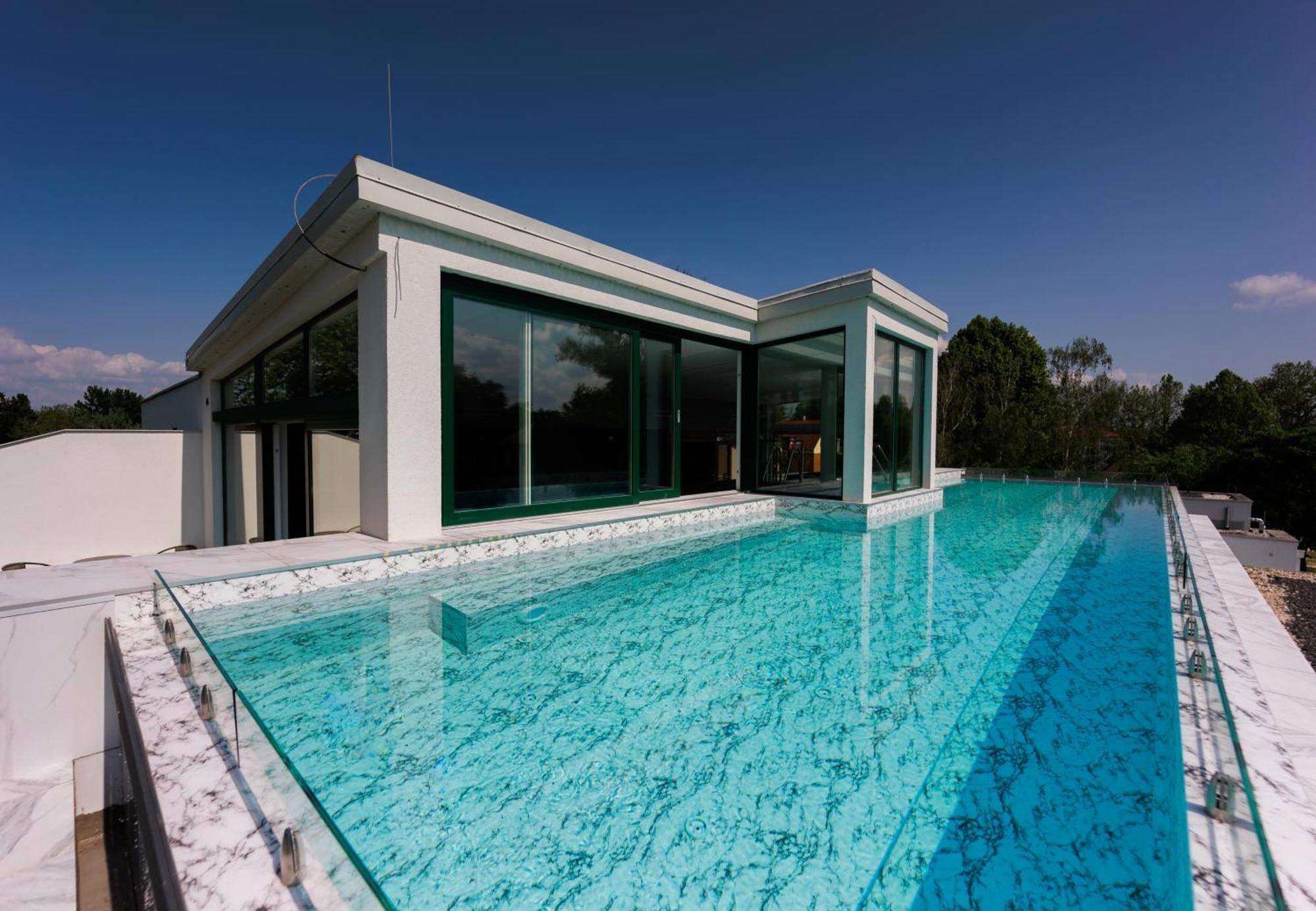 Villa Bauhaus Wellness Apart-Hotel Шіофок Екстер'єр фото